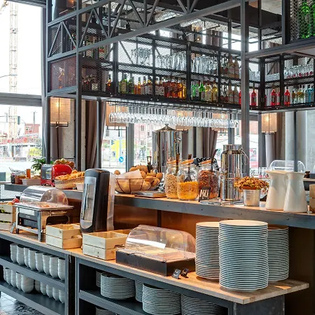 柏林墙东侧画廊舒尔茨酒店 酒店