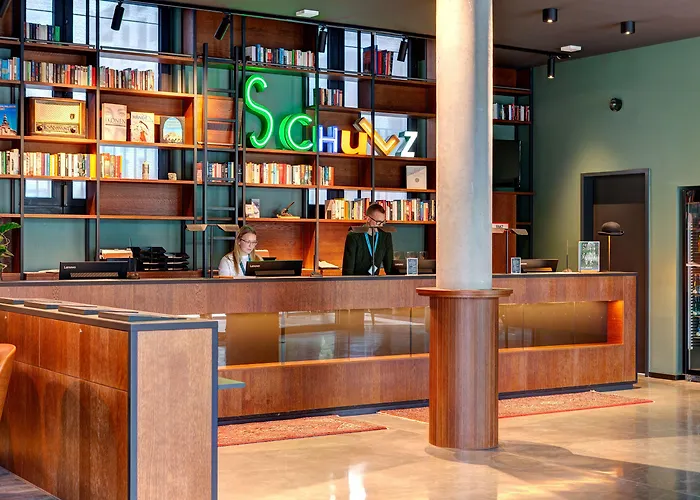 Hotel Schulz At The East Side Gallery Berlin