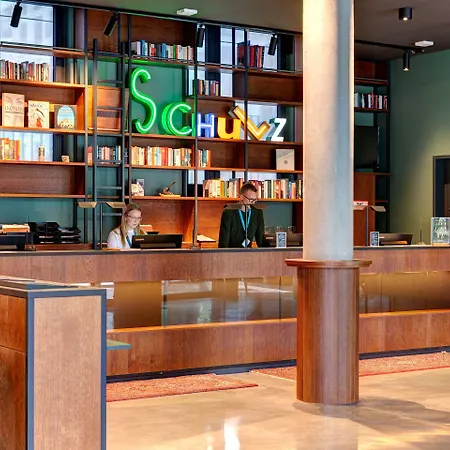 Hotel Schulz At The East Side Gallery Berlin