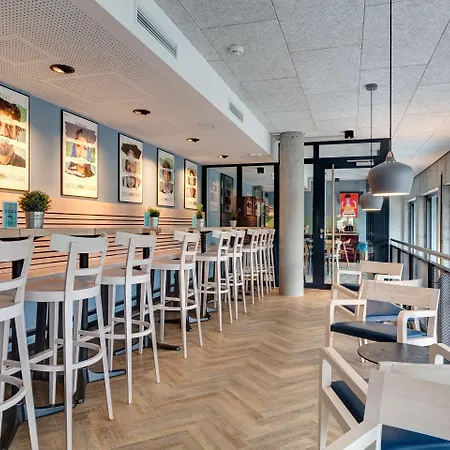 מלון Schulz At The East Side Gallery 3*