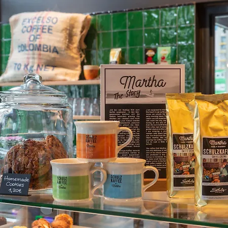 Schulz At The East Side Gallery Hotel Berlin