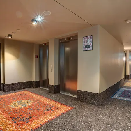 Schulz At The East Side Gallery מלון 3*