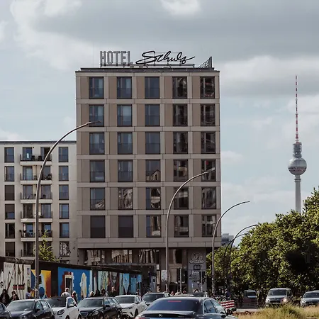 Hotel Schulz At The East Side Gallery