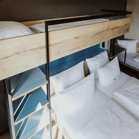 Schulz At The East Side Gallery Берлин