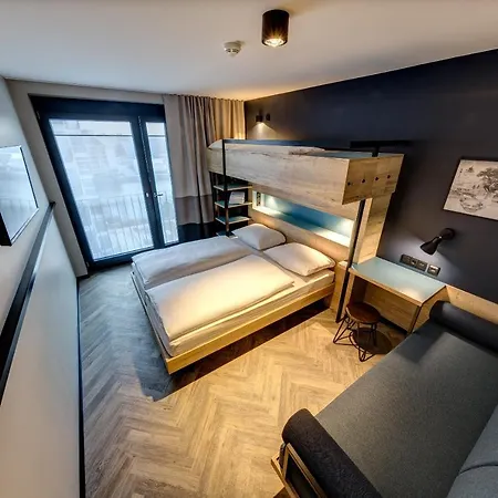 Schulz At The East Side Gallery 3* Berlin