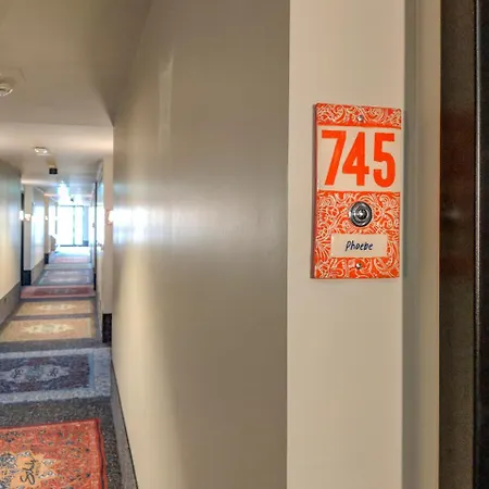 Schulz At The East Side Gallery