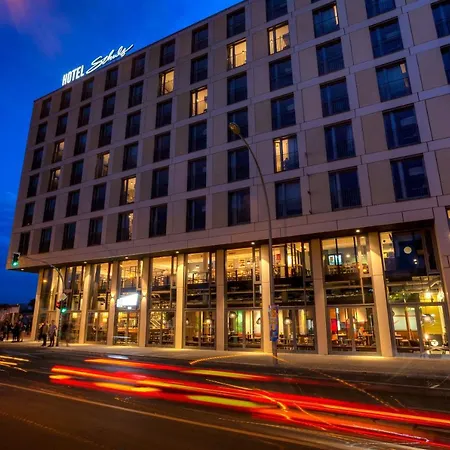 Schulz At The East Side Gallery מלון