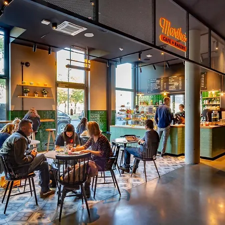 Schulz At The East Side Gallery Berlin