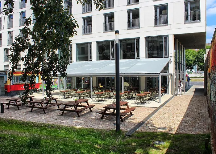 Schulz At The East Side Gallery Отель 3*