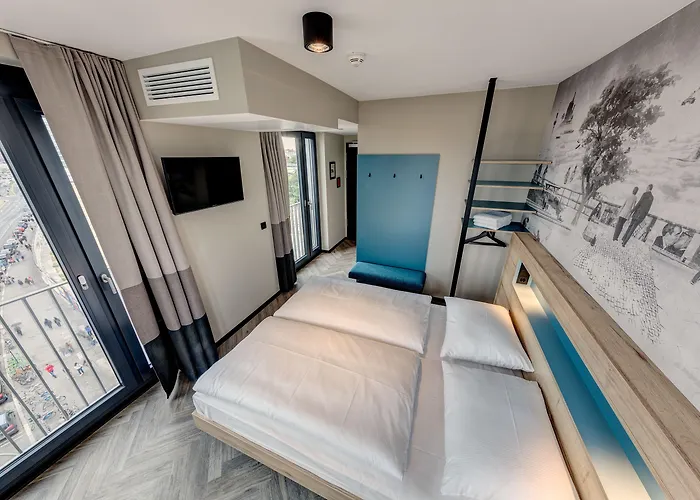 Schulz At The East Side Gallery Отель 3*