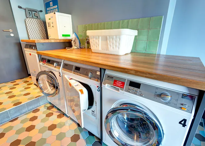 Schulz At The East Side Gallery Отель