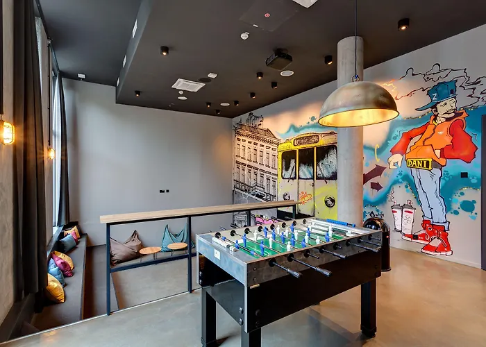 Schulz At The East Side Gallery