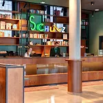 호텔 슐츠 월 앳 이스트 사이드 갤러리 베를린