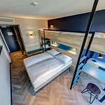 슐츠 월 앳 이스트 사이드 갤러리 베를린