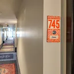 슐츠 월 앳 이스트 사이드 갤러리