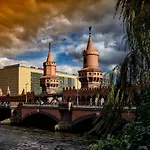 슐츠 월 앳 이스트 사이드 갤러리 호텔 베를린